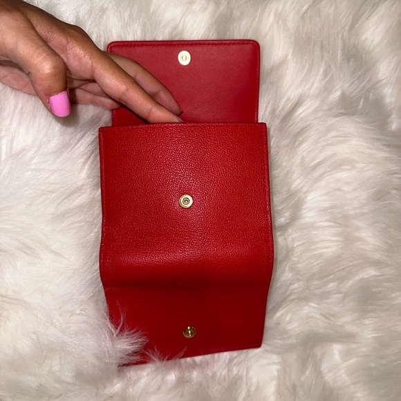 100% Authentic Red Burberry Wallet, NWT - Picture 5 of 9